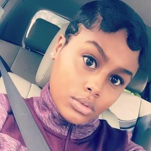 Meet your Posher, Frances