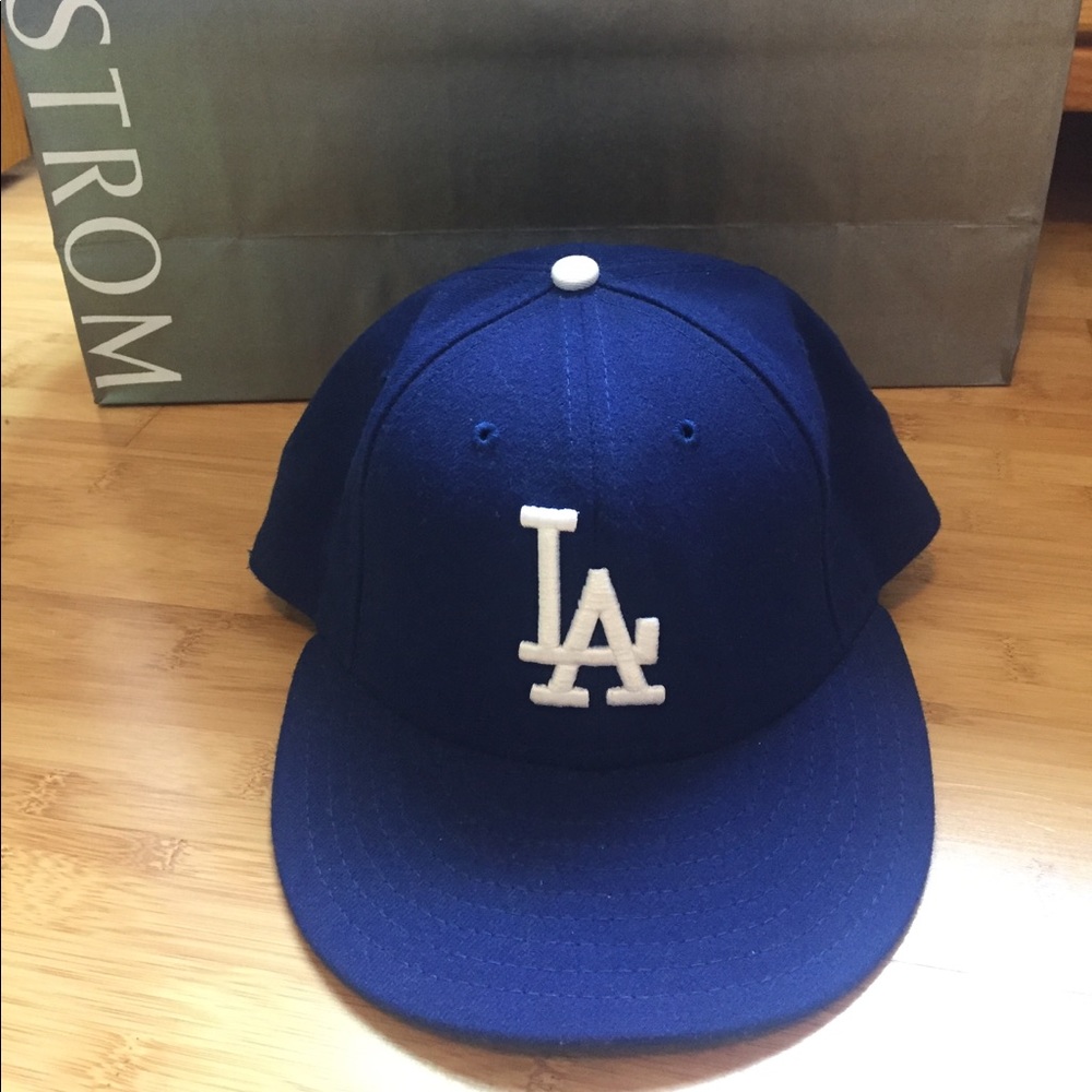 NWOT Dodger fitted hat