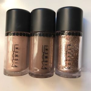 MAC eyeshadow bundle