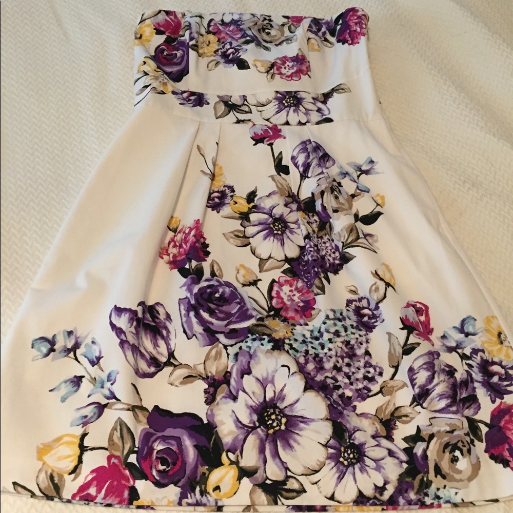 White House Black Market NWT dress
