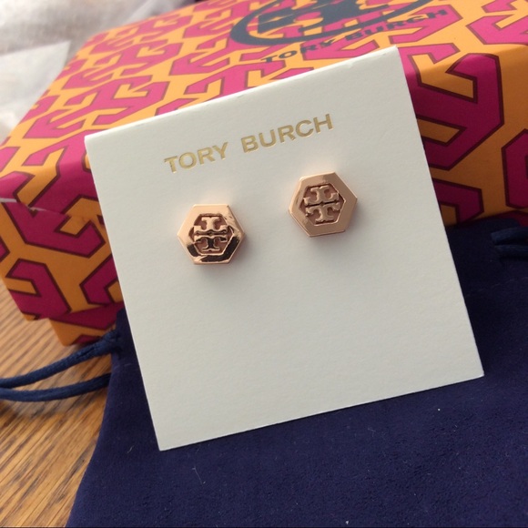 TORY BURCH HEX-LOGO STUD EARRING - Picture 2 of 6