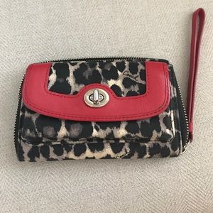 Coach wristlet wallet