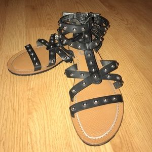 Circus by Sam Edelman 9.5 Black Gladiator Sandals
