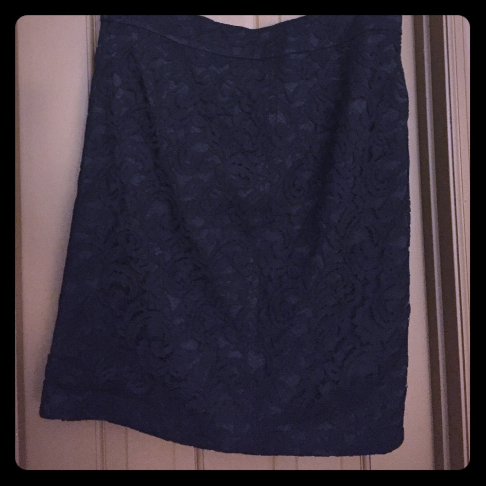 Black lace Lined skirt