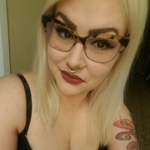 Meet your Posher, Johanna