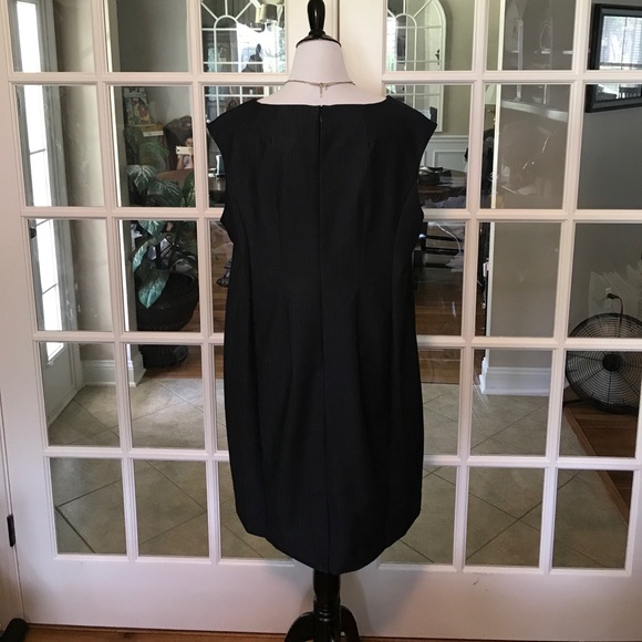 Calvin Klein Lightweight Dress (20W) -LAST ONE‼️ - Picture 5 of 8