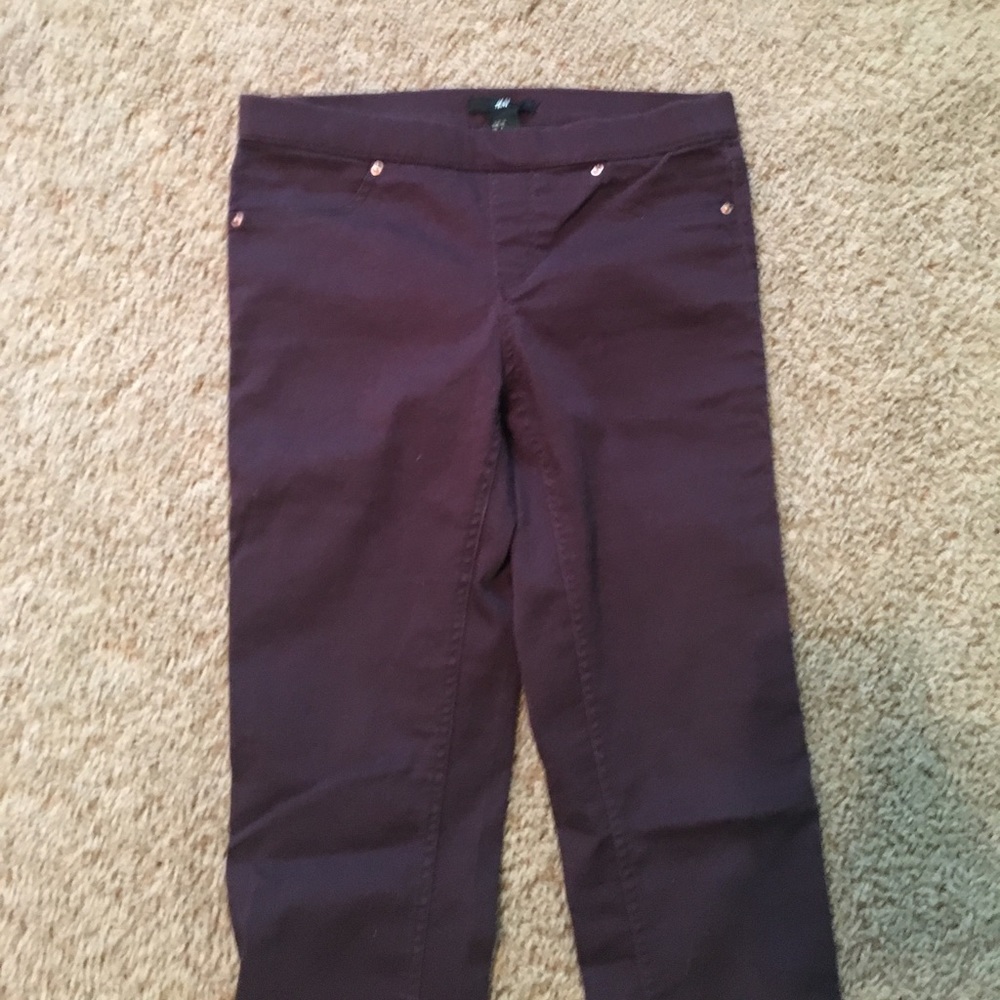H&M Jeans, maroon, no zipper or button.