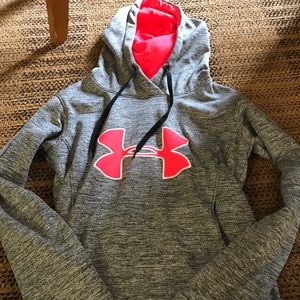 Woman's XS under armour hoodie