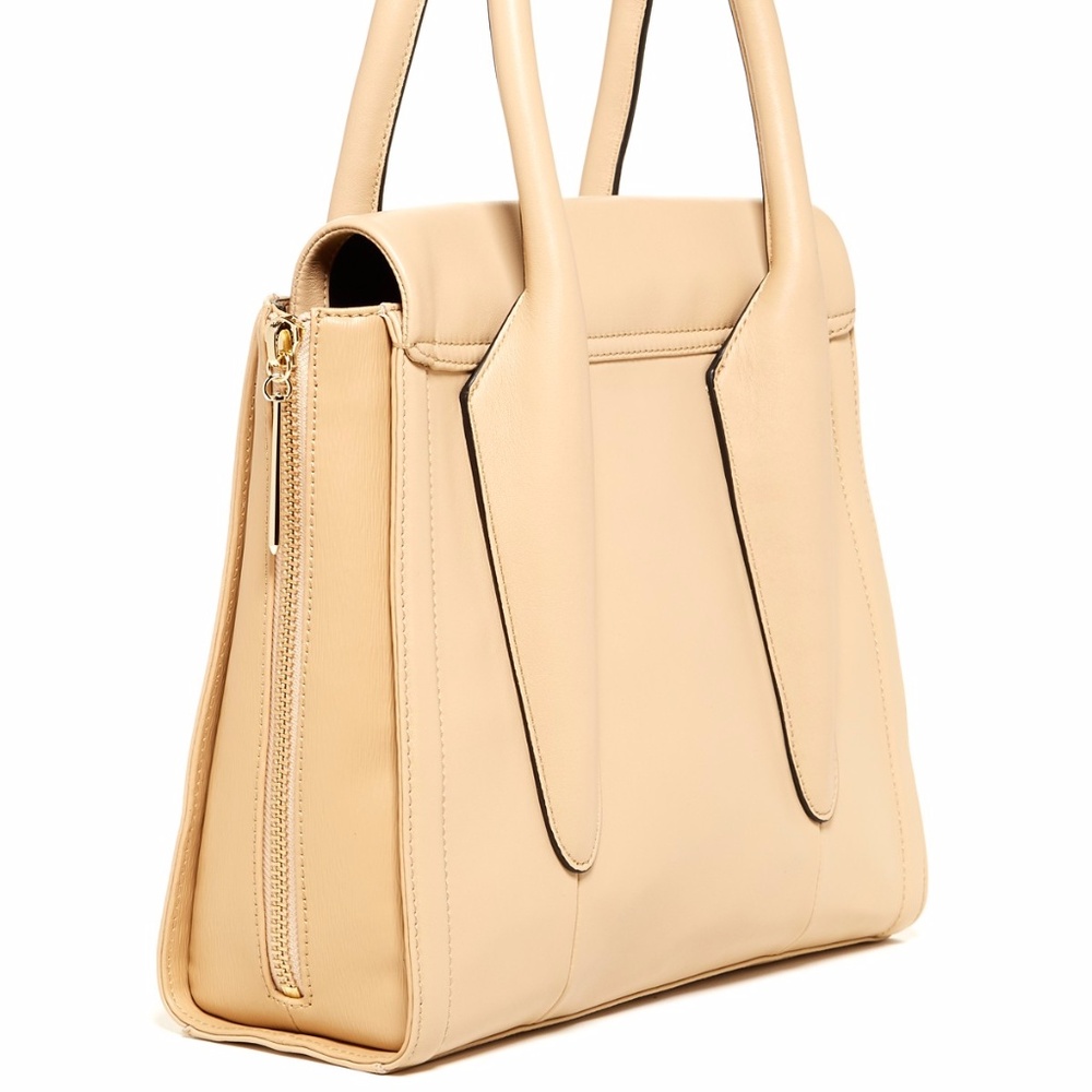 ⬇️✨HP✨ NWOT Pour La Victoire Riche Leather Tote - Picture 4 of 8