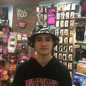 Meet your Posher, Nick