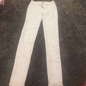White skinny stretch American eagle jeans