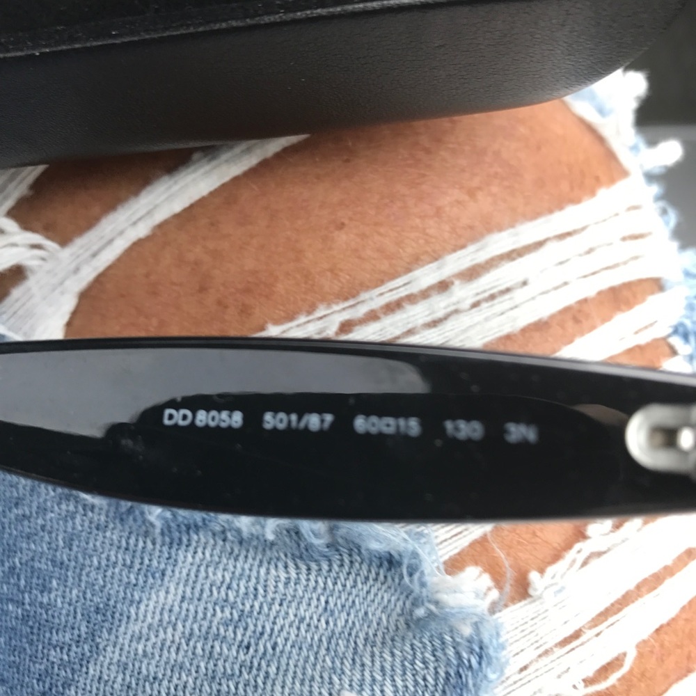 Dolce & gabbana sunglasses - Picture 3 of 4
