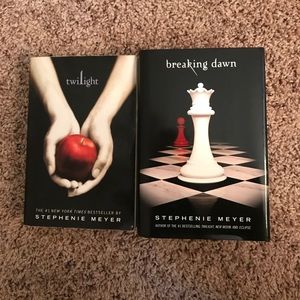 Twilight and Breaking Dawn books
