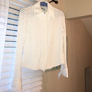 Tribal stunning top with attention to detail!