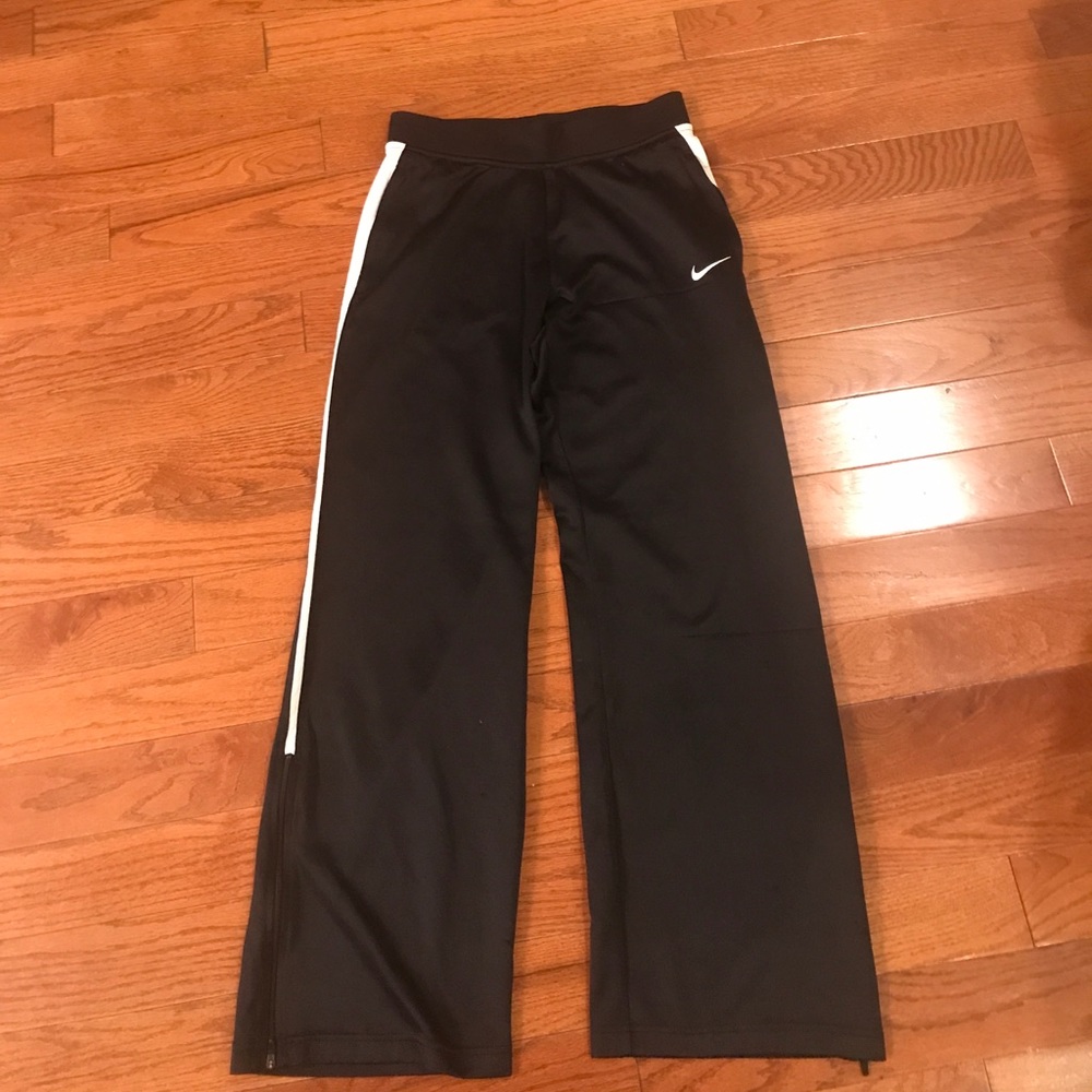 Nike sweatpants with zipper