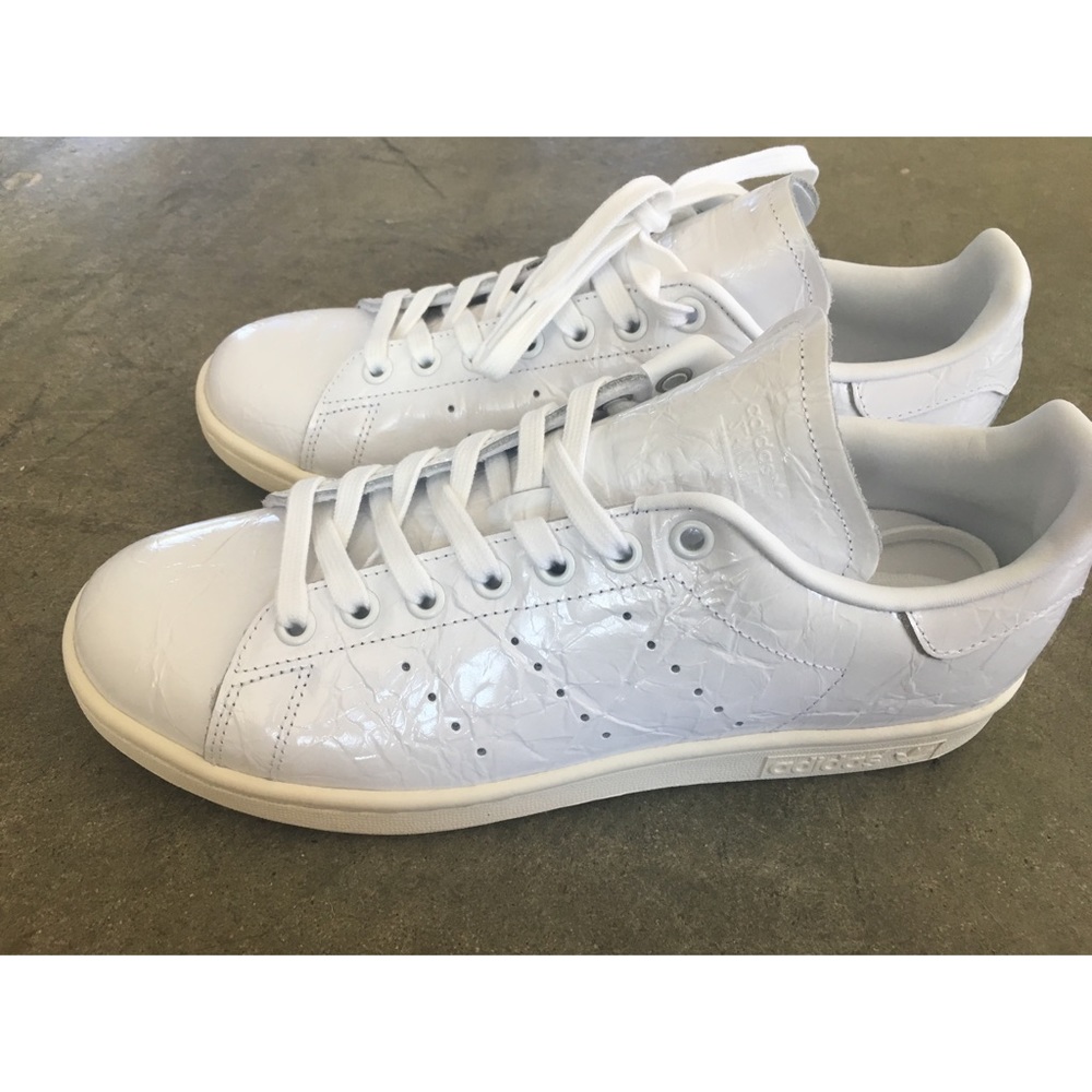 Stan Smith Adidas white patent leather 8.5 40 1/3