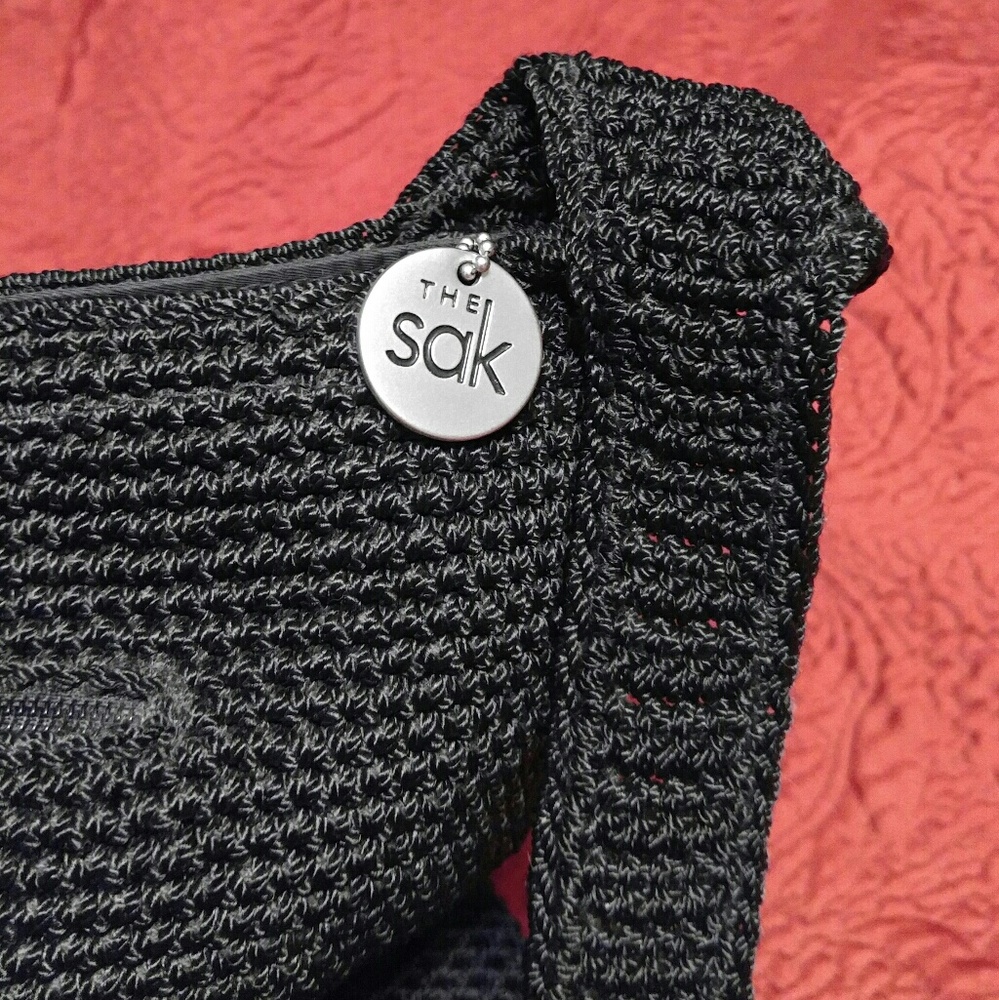 Large sak purse.