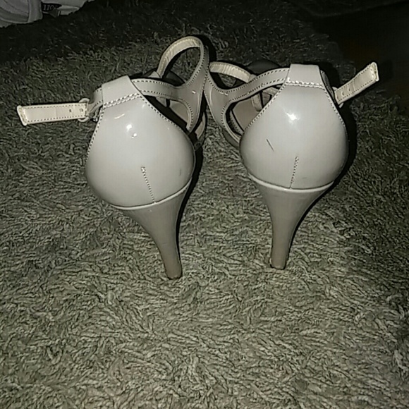 Nude heels - Picture 2 of 4