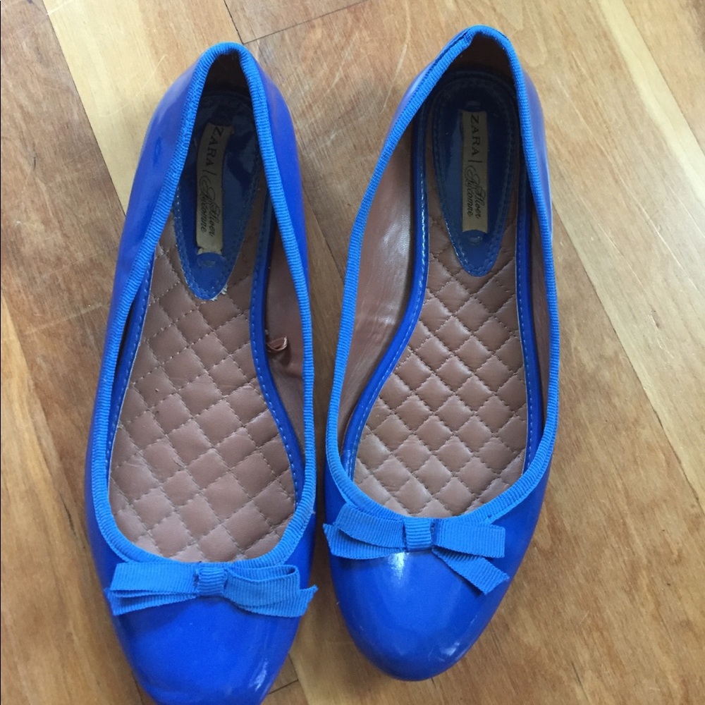 Blue ballerina flats