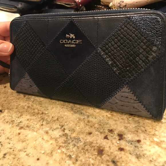 Navy blue Coach wallet - Picture 4 of 4