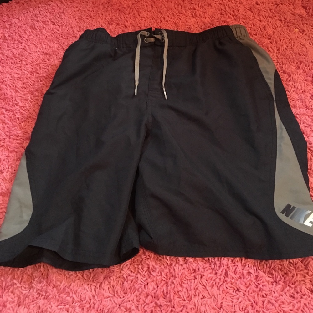 Nike bathing suit size medium