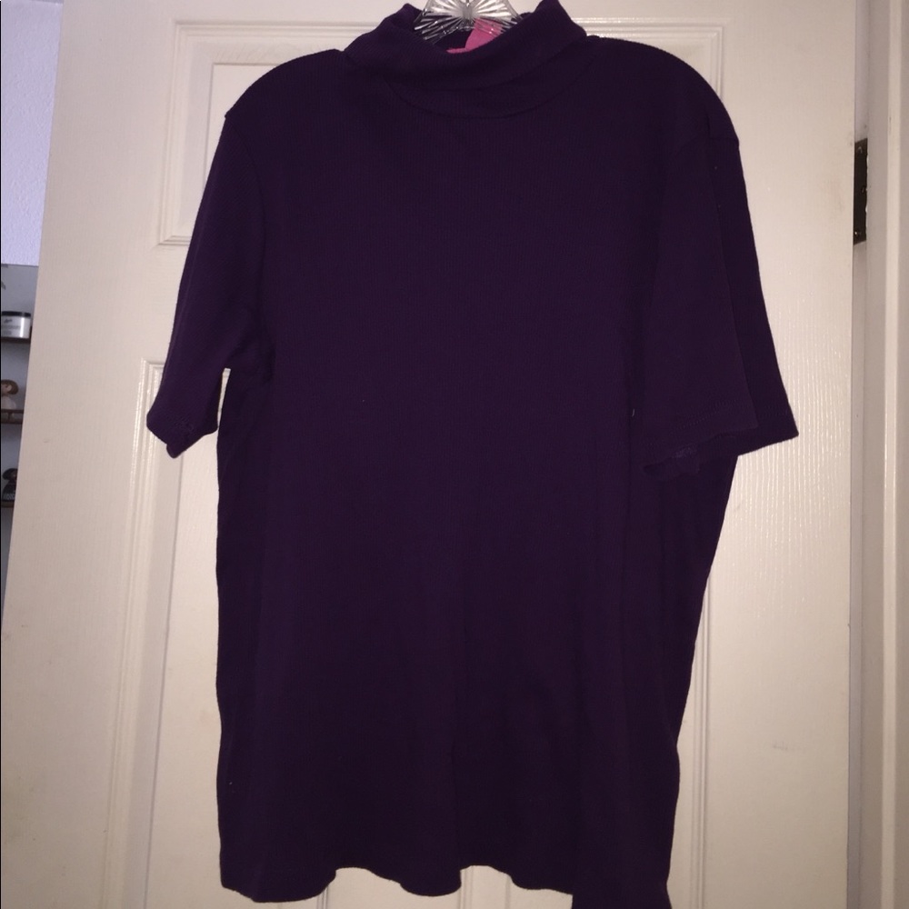 Short sleeve turtleneck