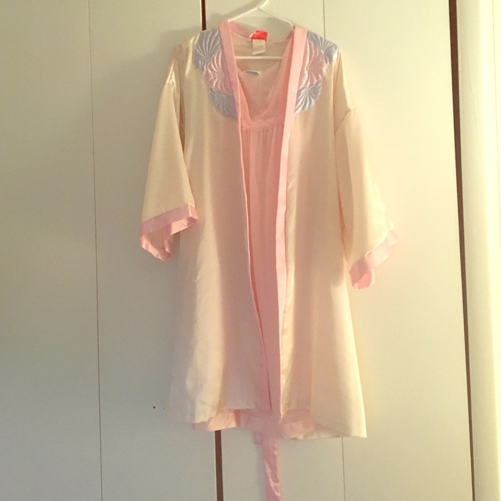 Vintage robe and night gown