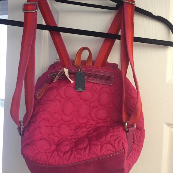 COACH BACKPACK NWT!! main image 3