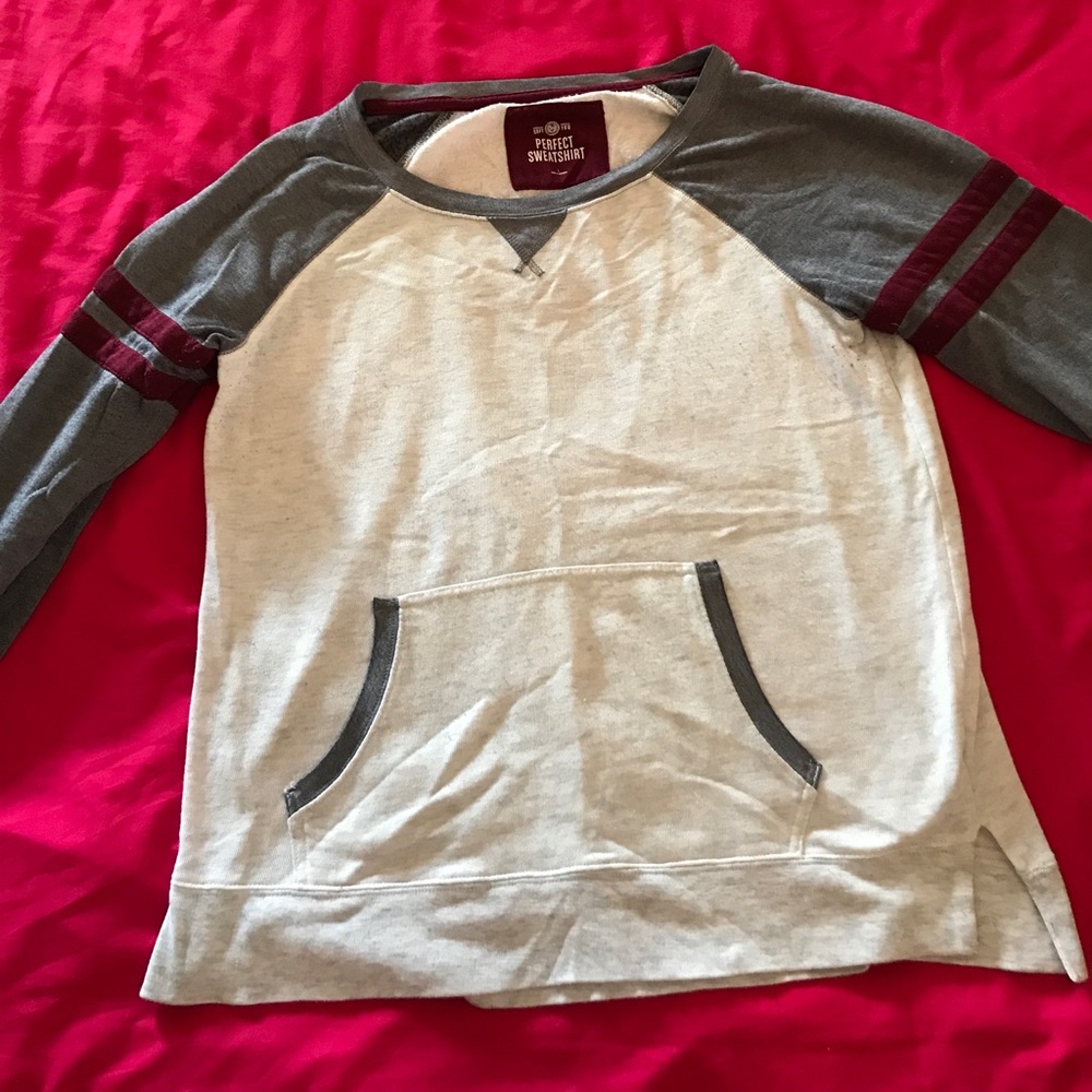 Sweatshirt