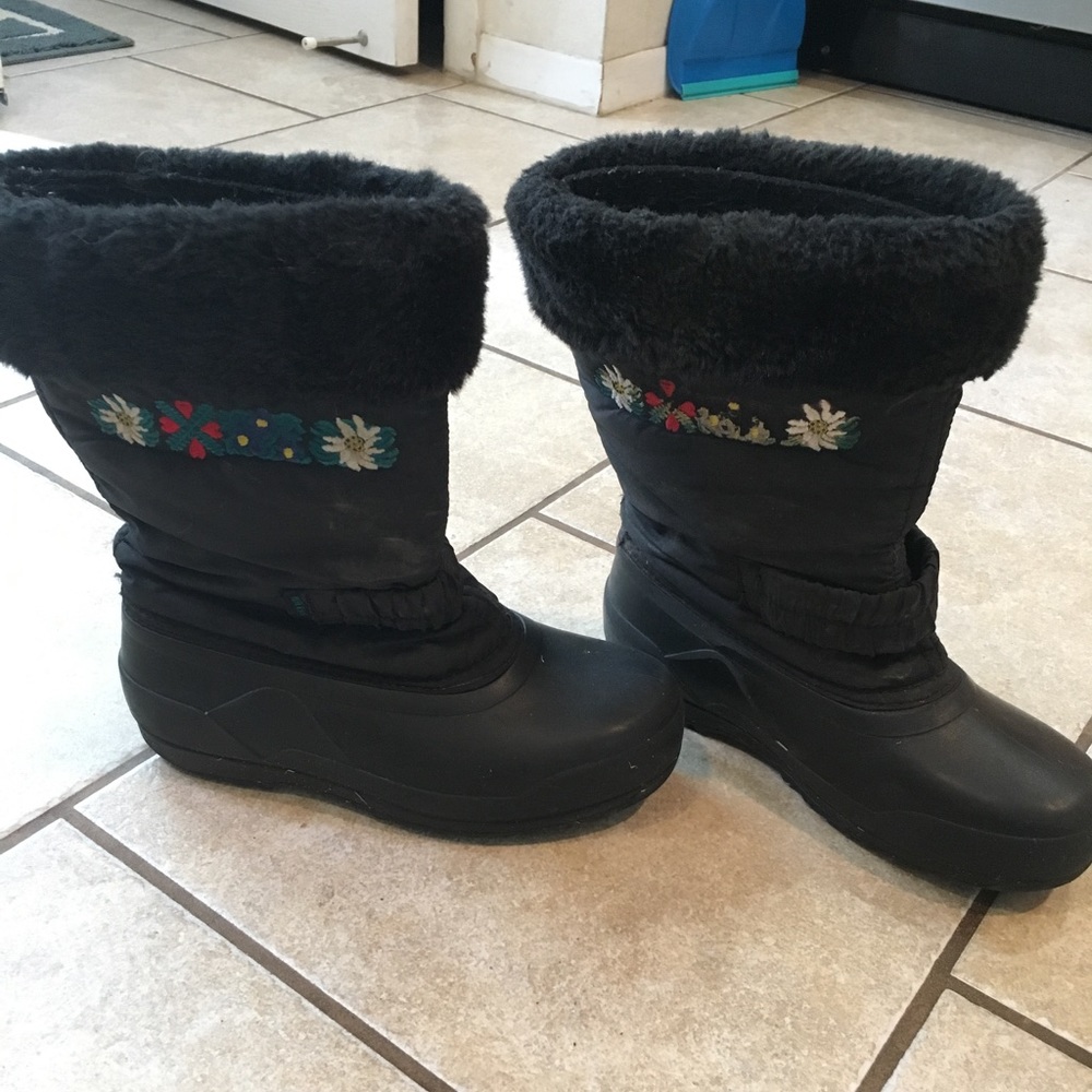 Size 1 Kamik winter boots