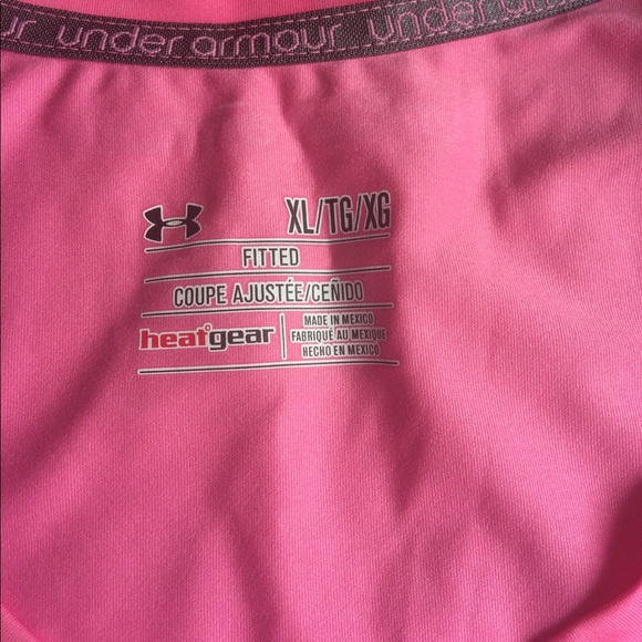 Under Armour Fitted Heat Gear Tee - Picture 2 of 2