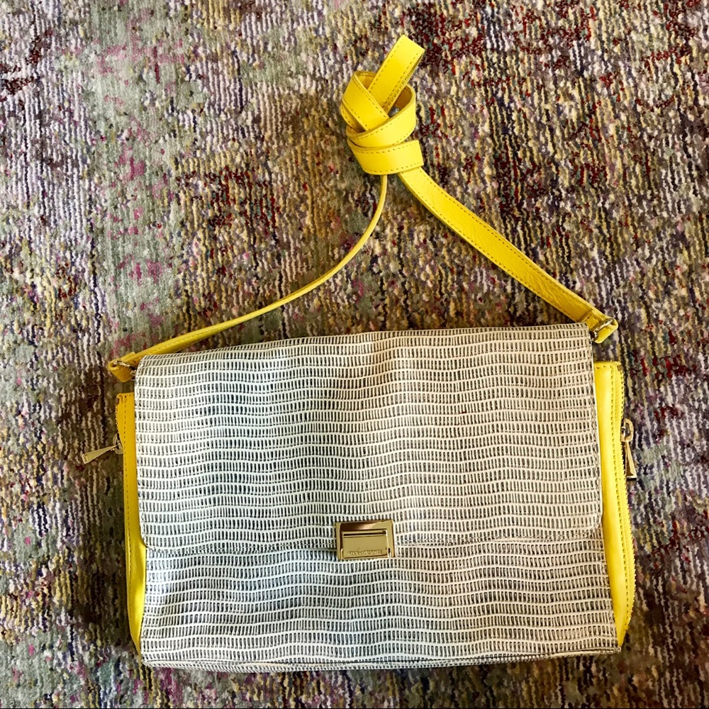 Pour la Victoire Designer Leather Shoulder Bag - Picture 2 of 7