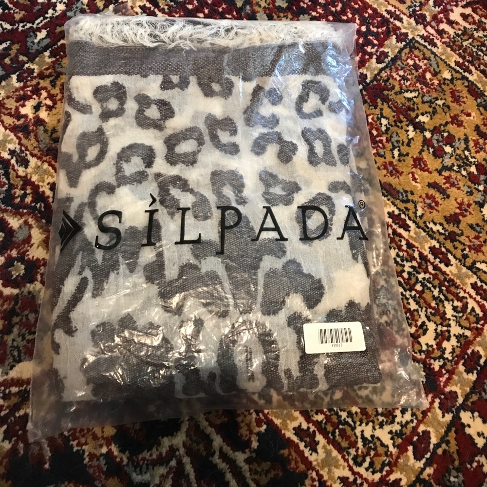 Silpada leopard print scarf
