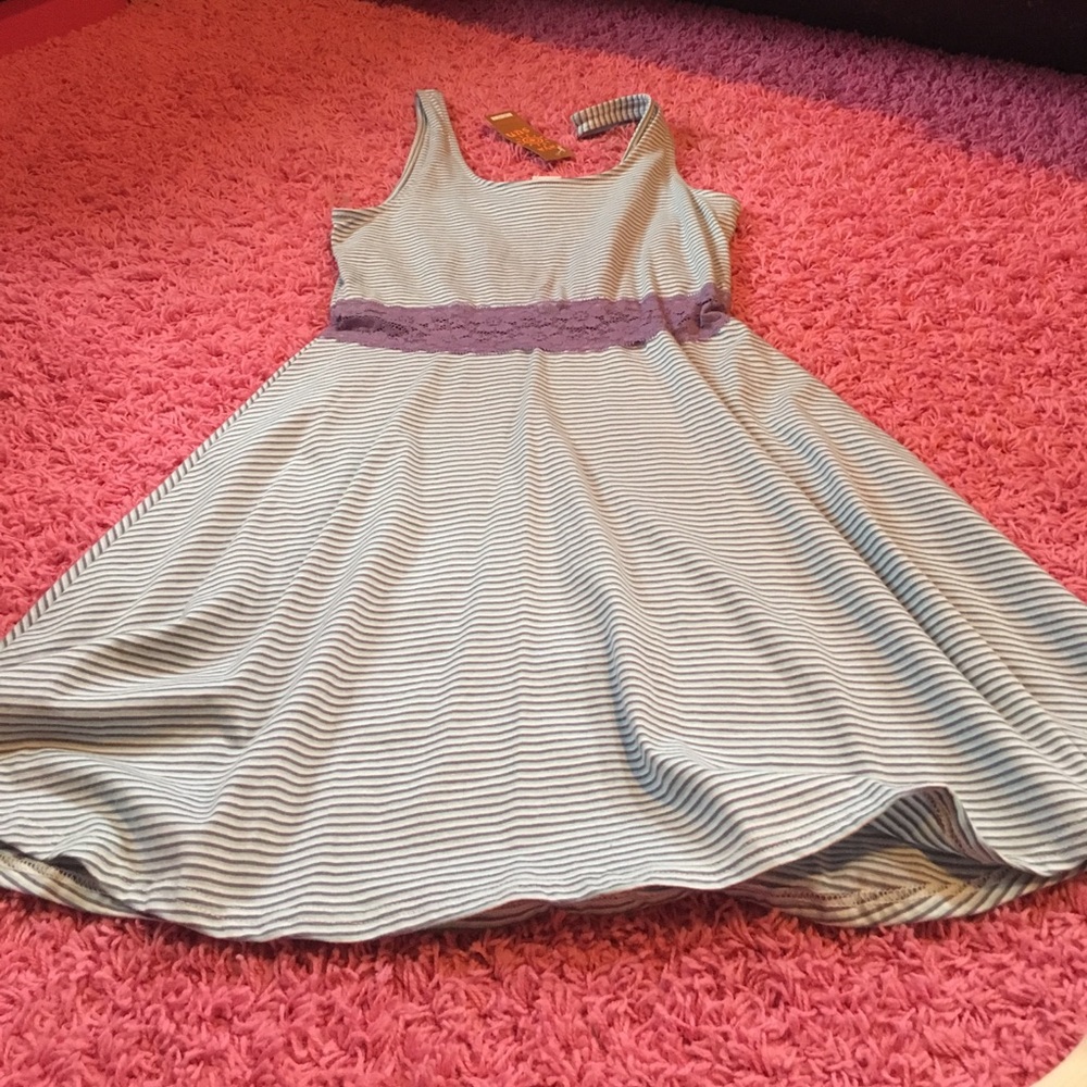 Raya Sun dress with lace midseam