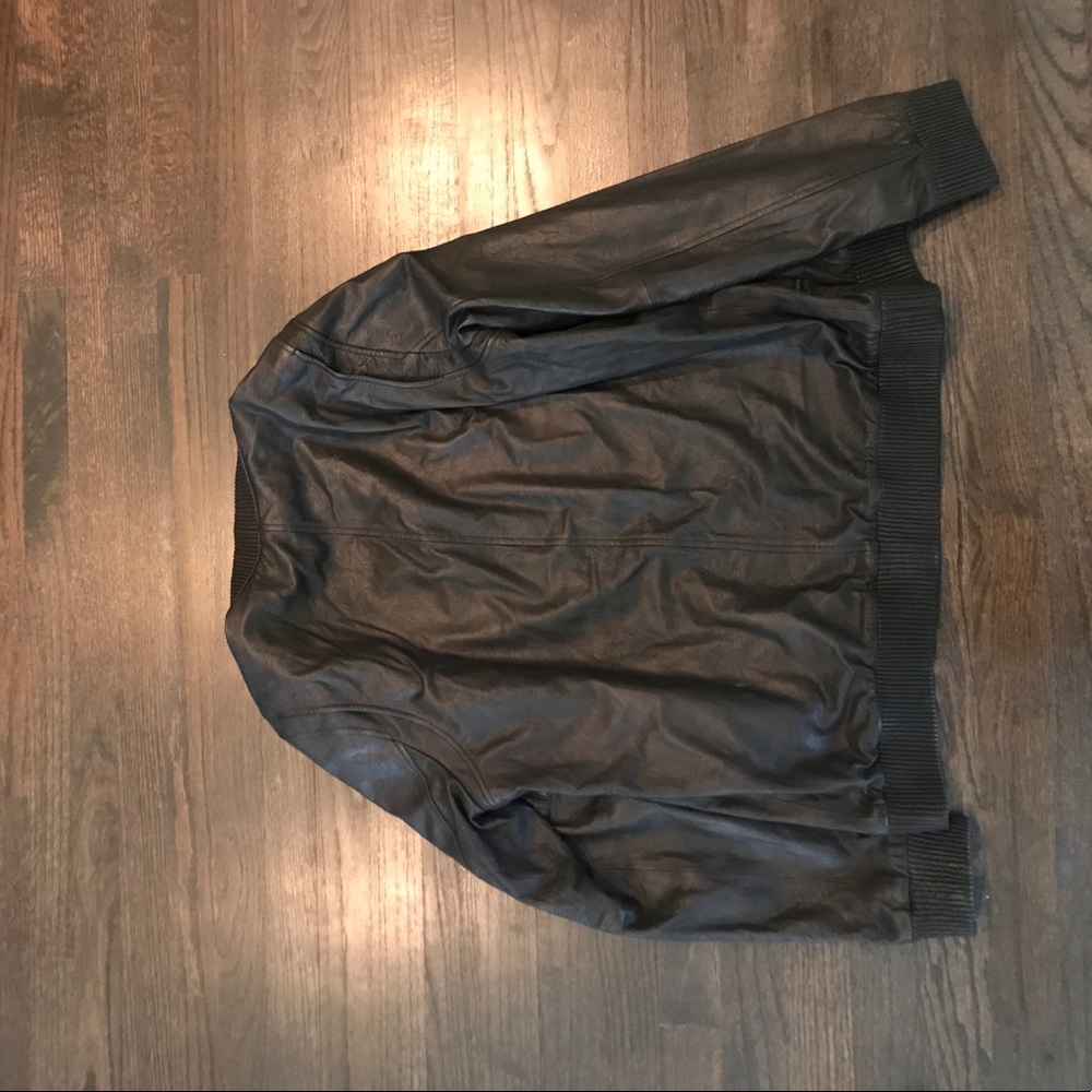 Vince Leather Bomber - Picture 2 of 3