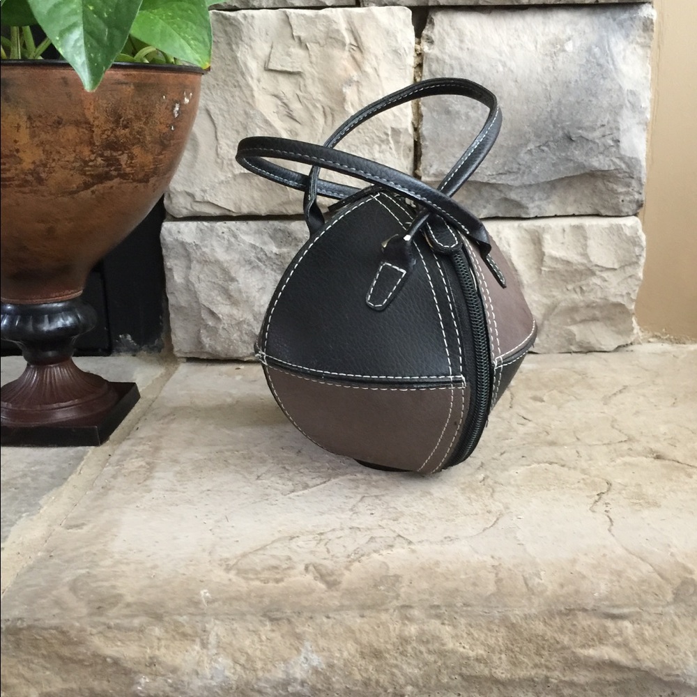 Cute "bowling ball" purse.