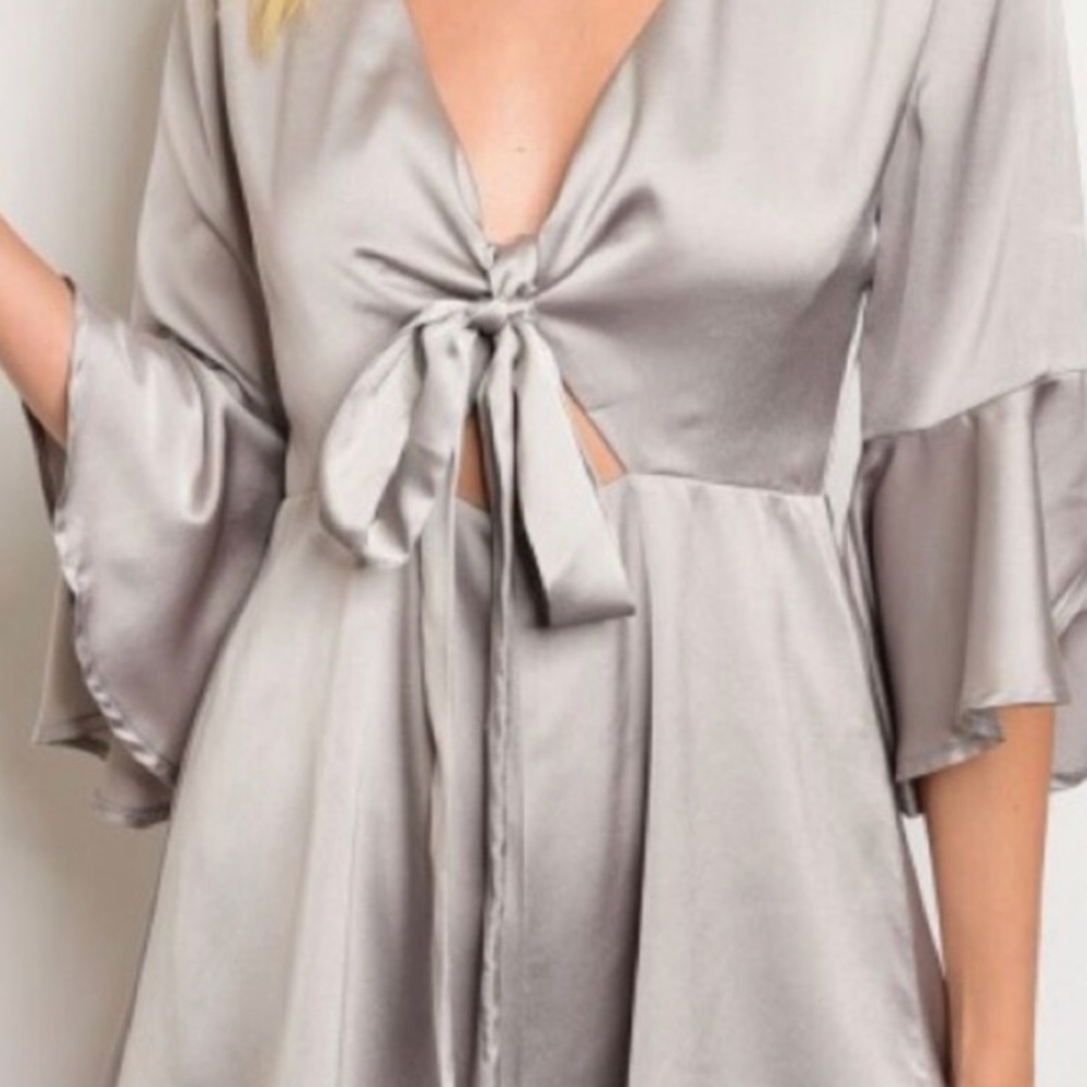 🎉TODAY ONLY SALE🎉Silver Satin Romper - Picture 3 of 4