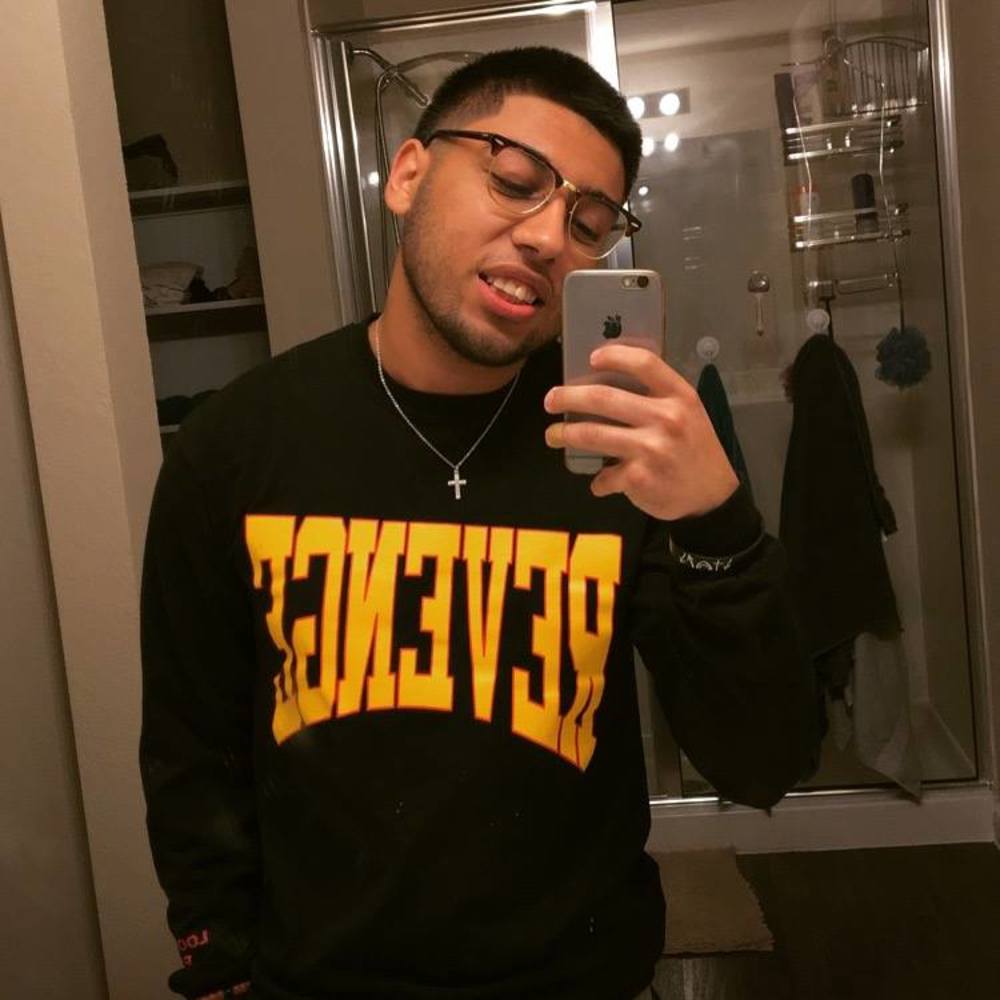 Meet your Posher, Luis