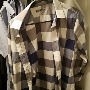 Express Mens fitted medium button up
