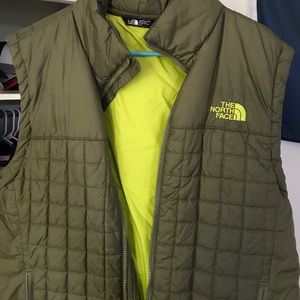Olive The North Face puff vest
