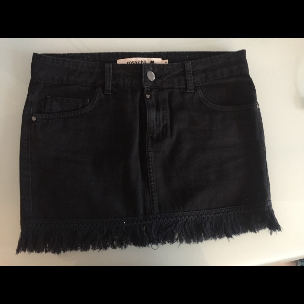 Rosa Chá Skirt with Tassels