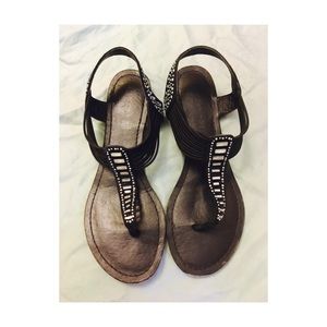 low heel stylish sandals!