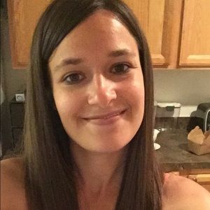 Meet your Posher, Claire