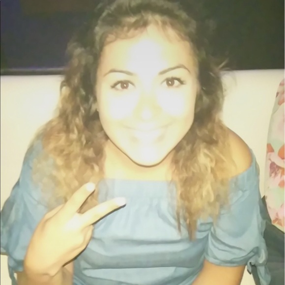 Meet your Posher, Eva - Picture 1 of 1