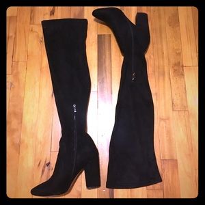 Over the knee black boots 👢