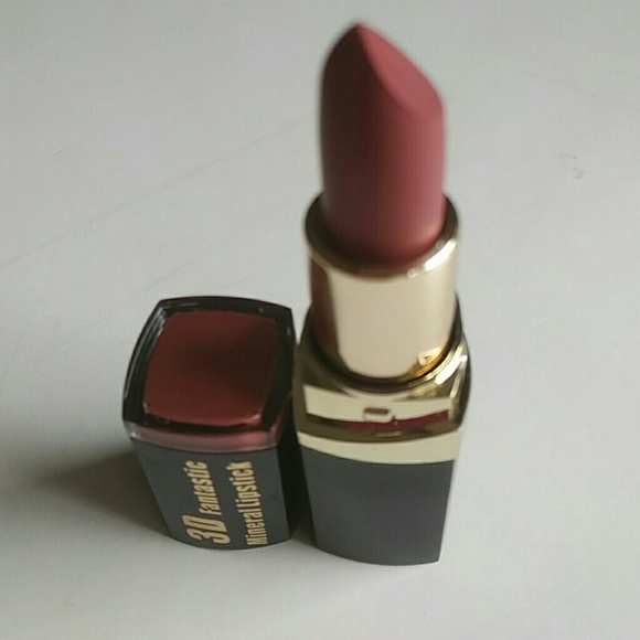 Miss Rose Lipstick - Picture 1 of 4
