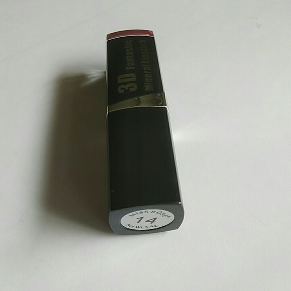 Miss Rose Lipstick - Picture 3 of 4
