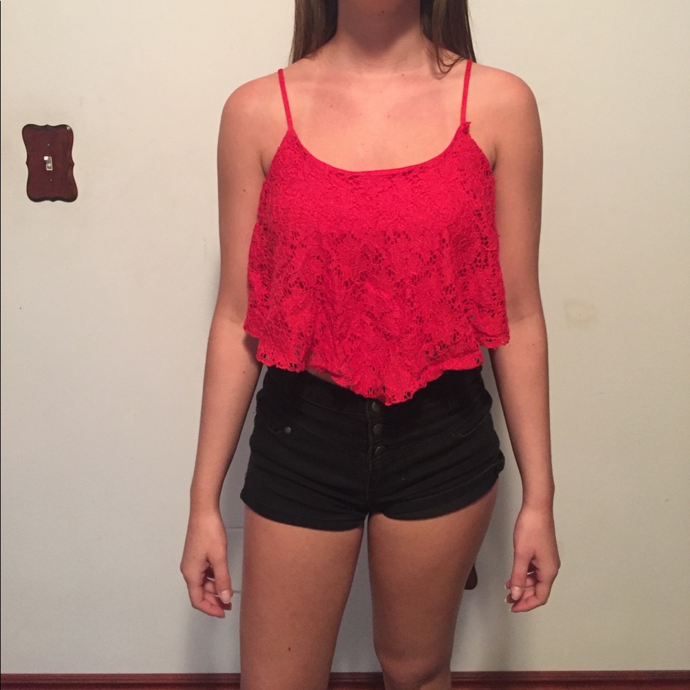 Red lace cropped tank top