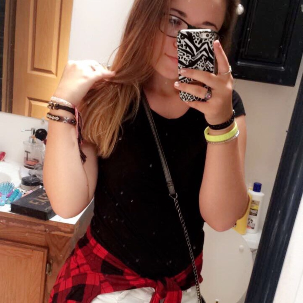 Meet your Posher, Hannah