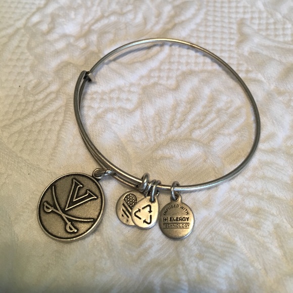 alex and ani uva bracelet